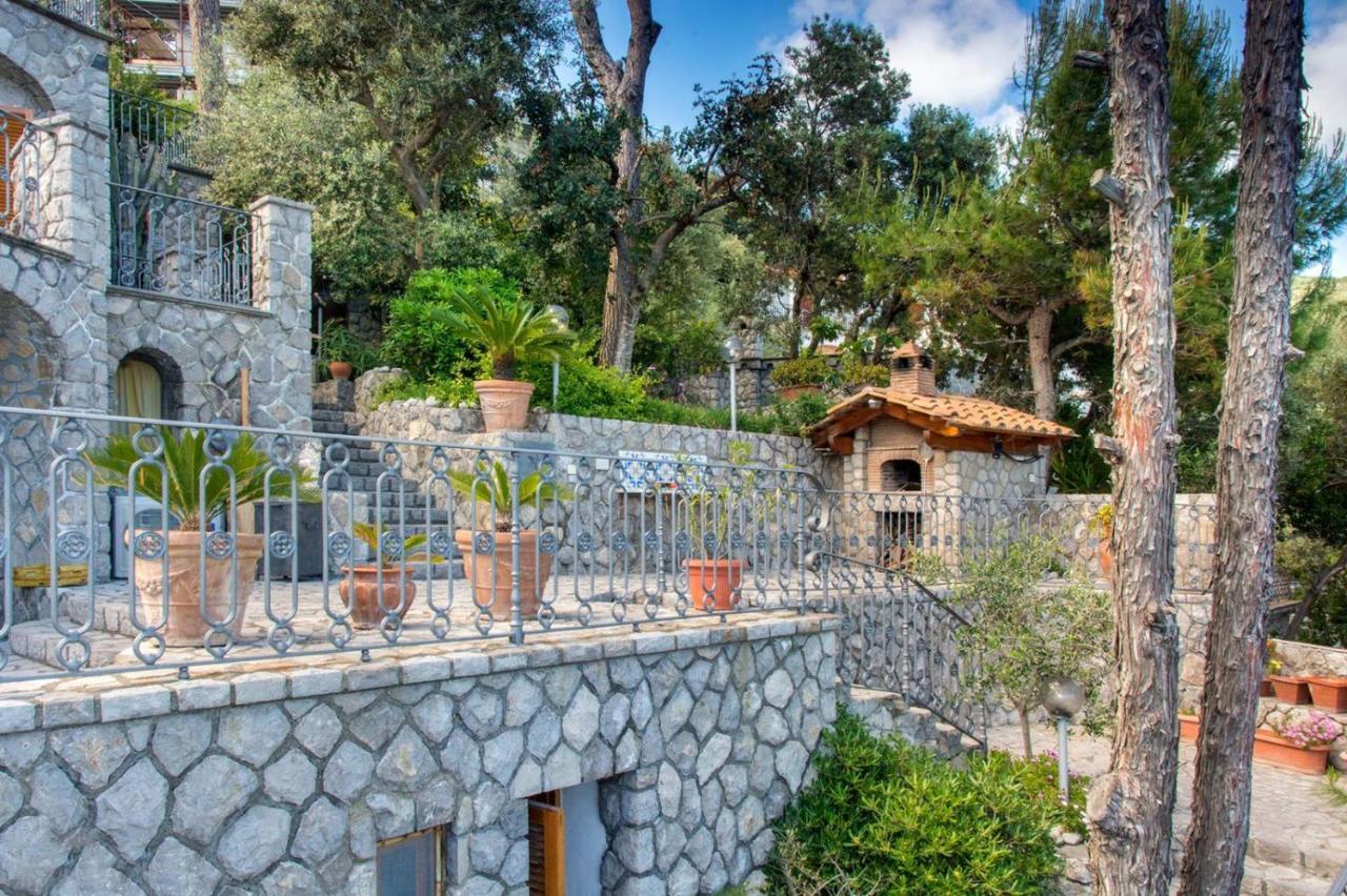 Villa Russo - De Vivo Realty Нерано Екстер'єр фото